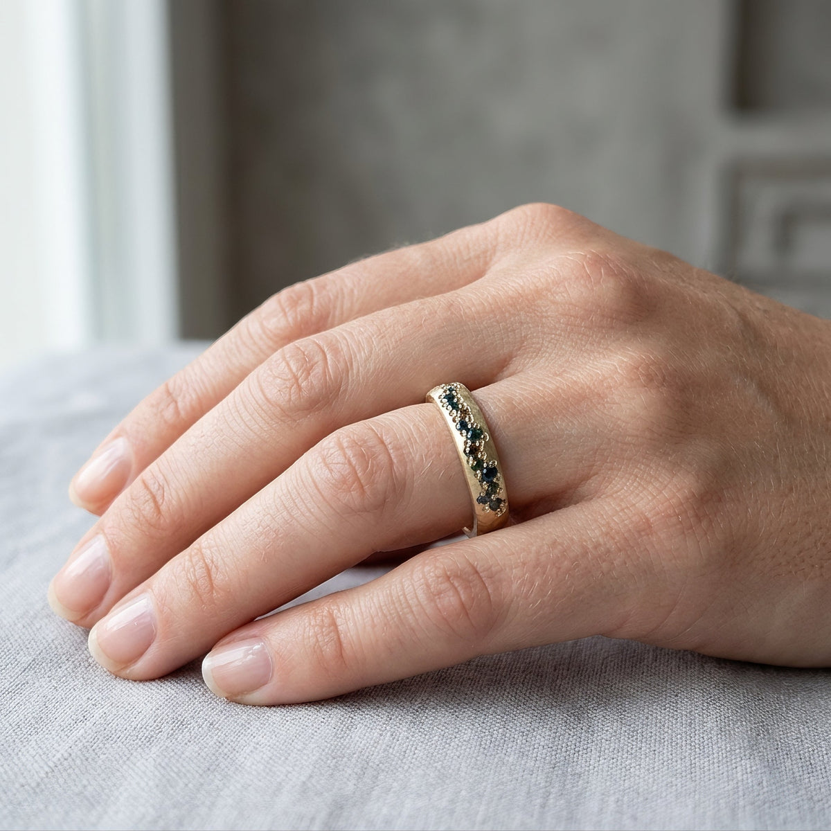 Clara - Classic Vintage Ring Gold