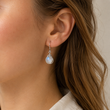 Aylin – Boho earrings with moonstone