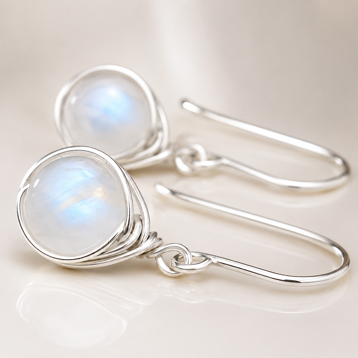Aylin – Boho earrings with moonstone