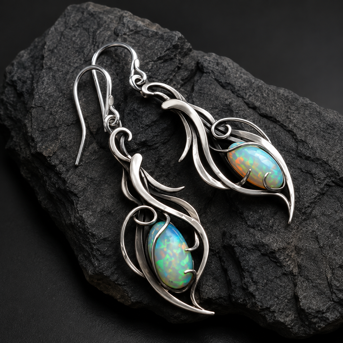 Tony – Vintage silver earrings with blue opal
