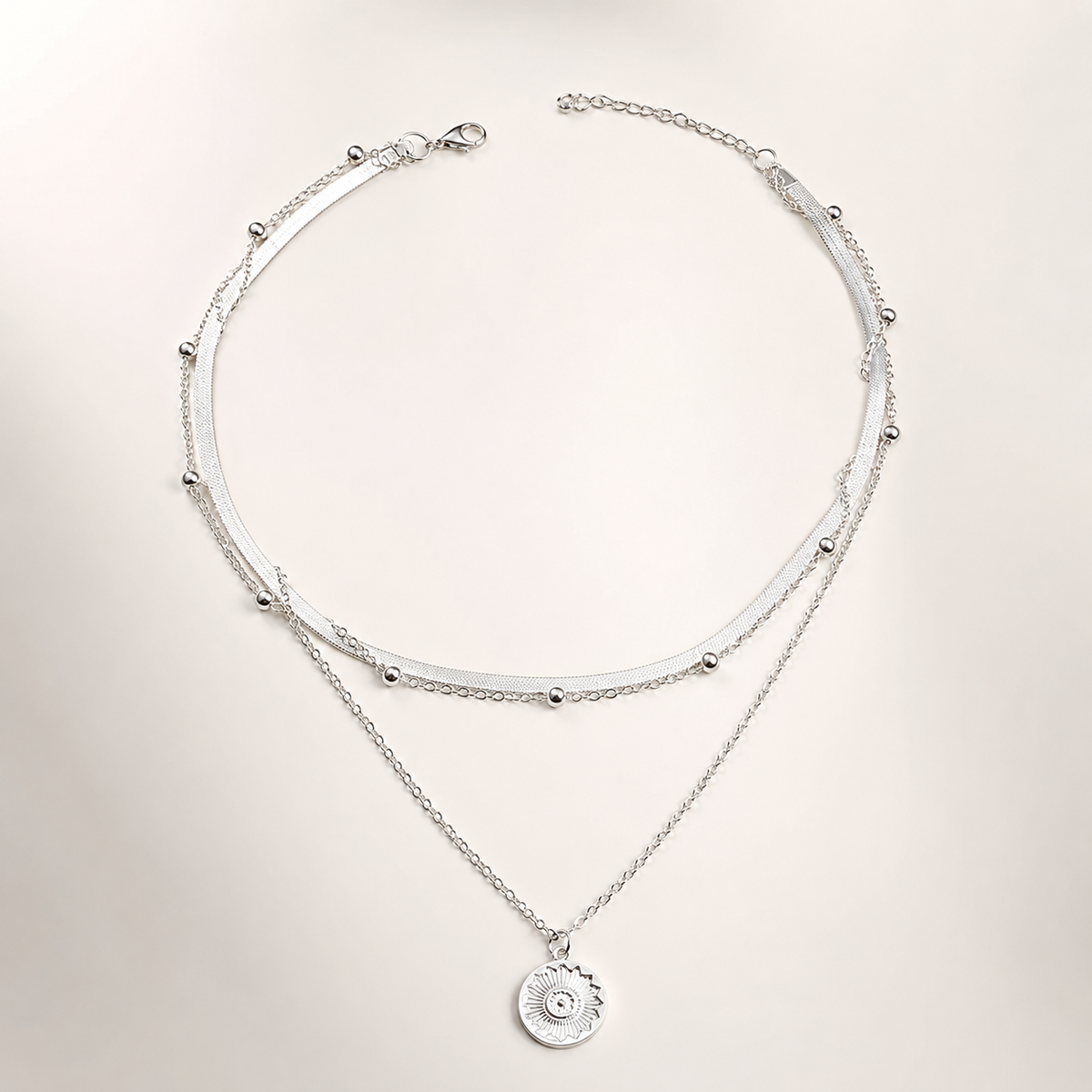 Radiant Elegance – Classic Silver Necklace