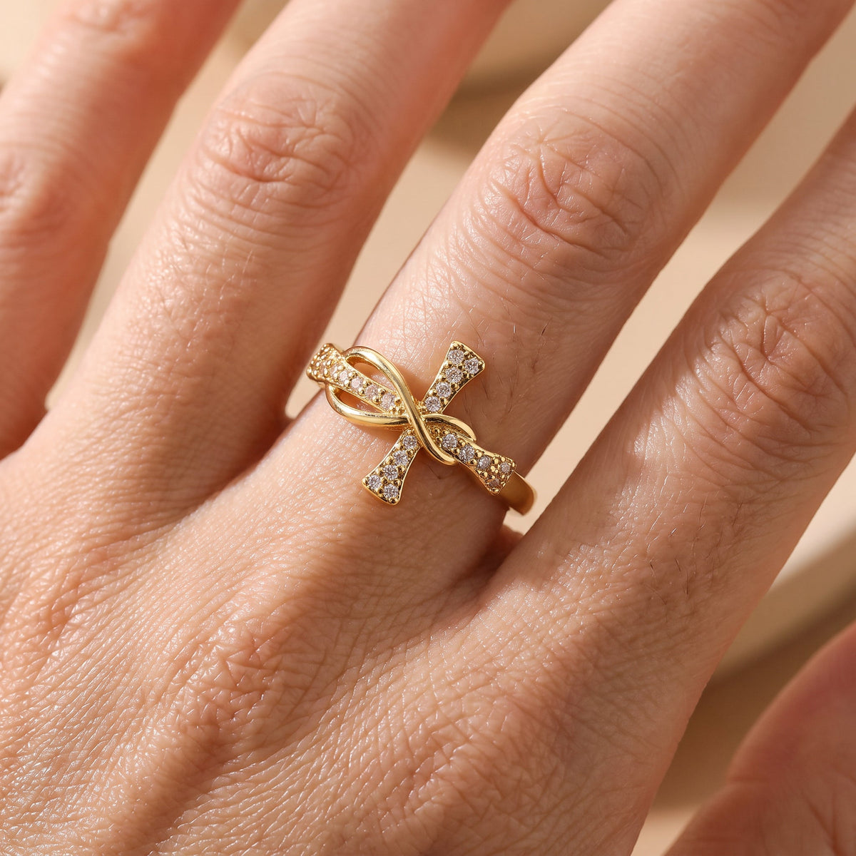 Eliane – Christian cross ring for women