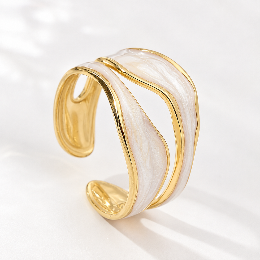 Niana – Vintage white gold ring