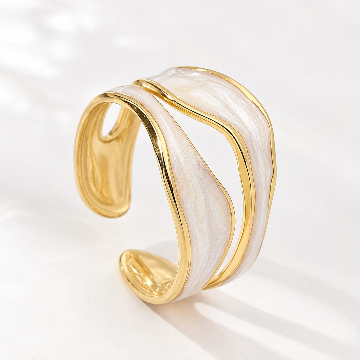 Niana – Vintage white gold ring
