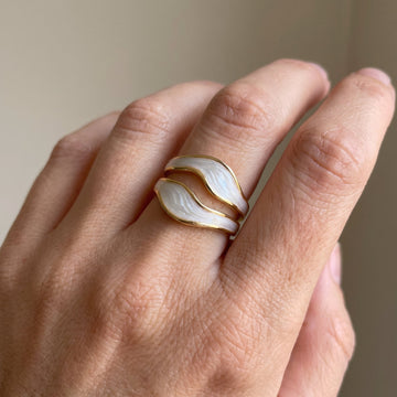 Niana – Vintage white gold ring