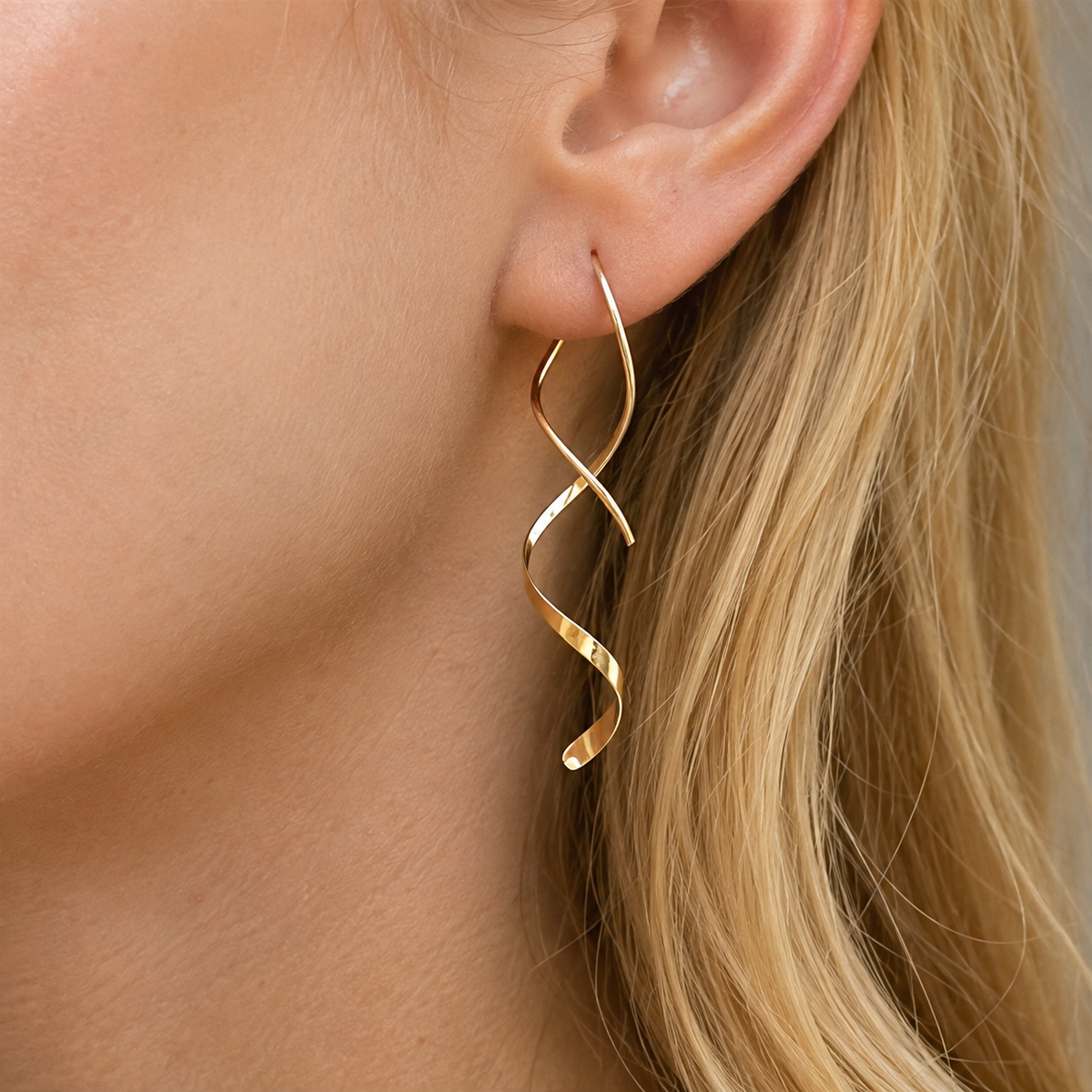 Mel – Gold Spiral Earrings