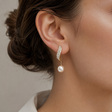 Lumine – Charming earrings with pearls and luxurious gold