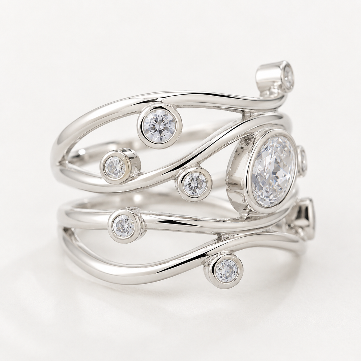 Inara – Vintage ring of irregular design