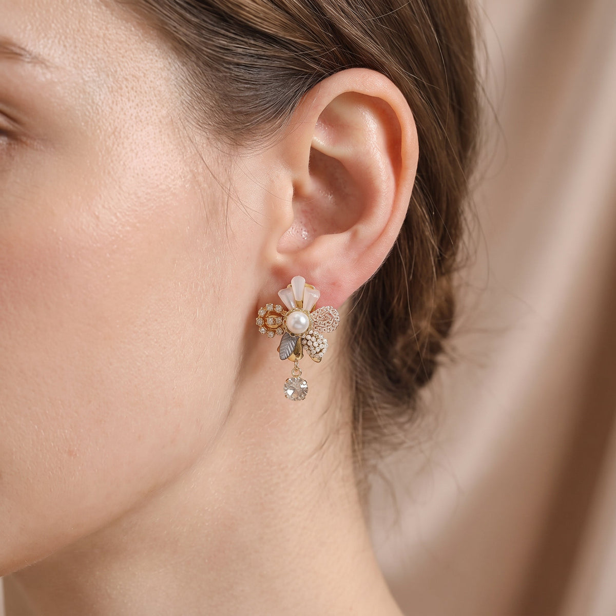 Pearl Flowers and Crystal Tassel Earrings