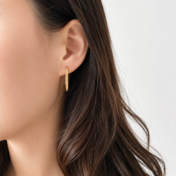 Laura – Retro Box-Shaped Huggie Earrings