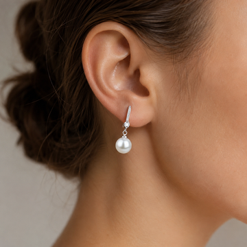 Aileen – Golden Pearl Drop Earrings
