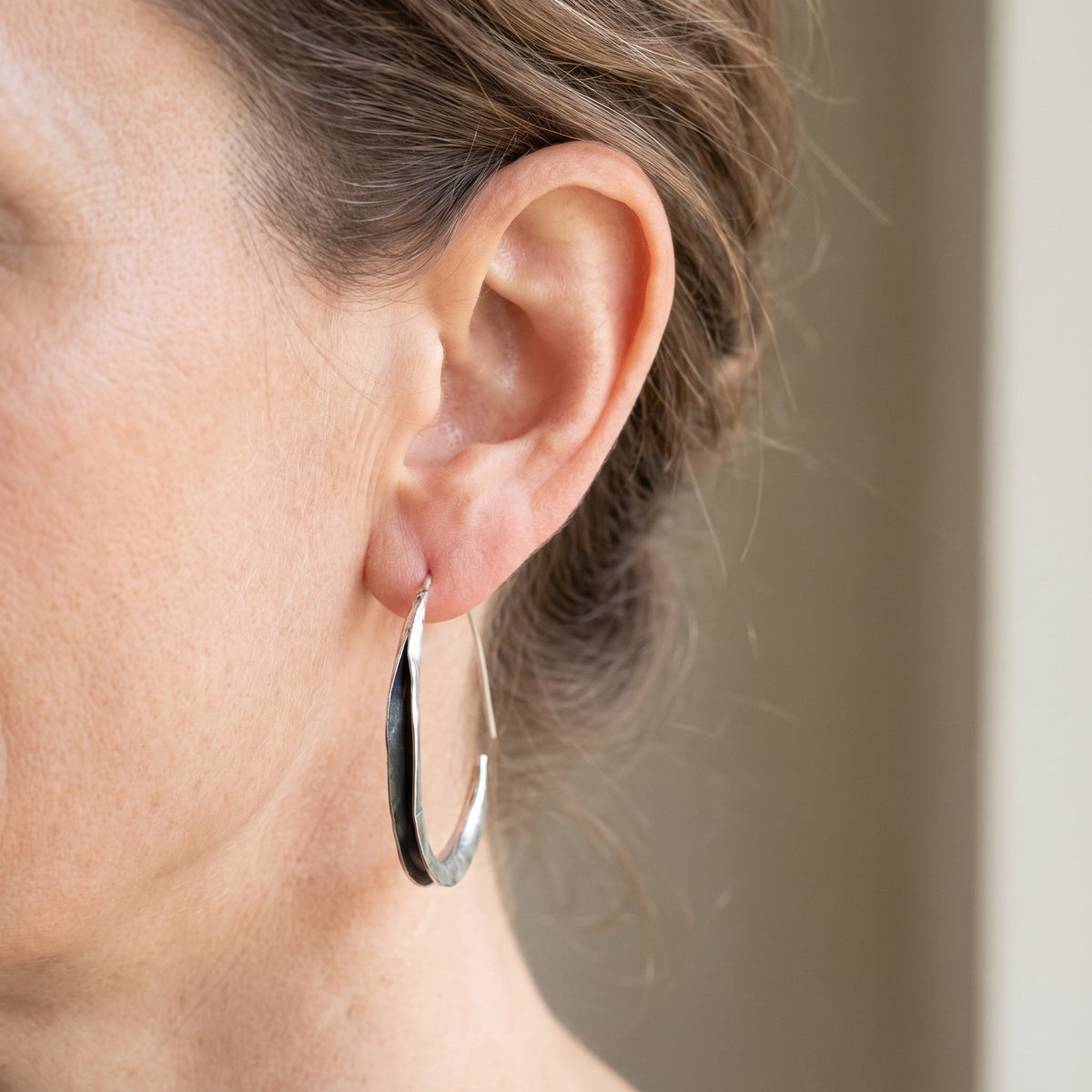 Lina – Unique Large Circle Earring