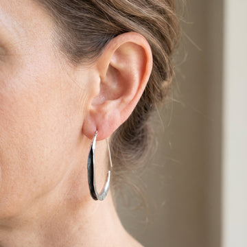 Lina – Unique Large Circle Earring
