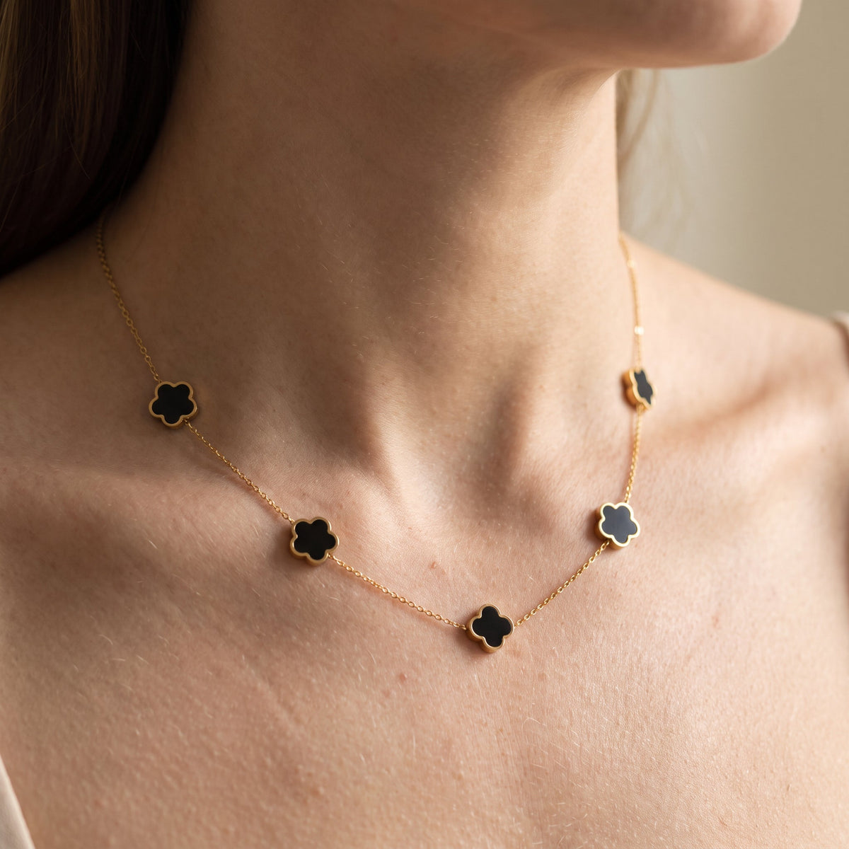 Elise – Necklace and Bracelet Set Elegant Trèfle