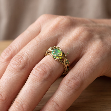 Marianne – Ring with green opal
