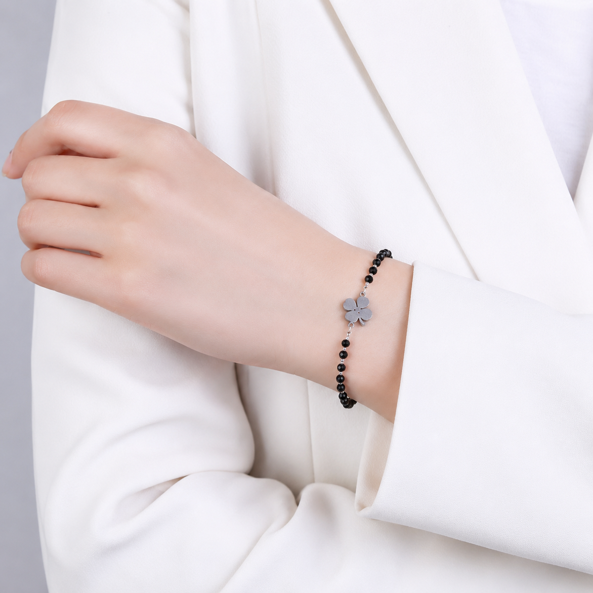 Faelya – Four Leaf Clover Charm Bracelet