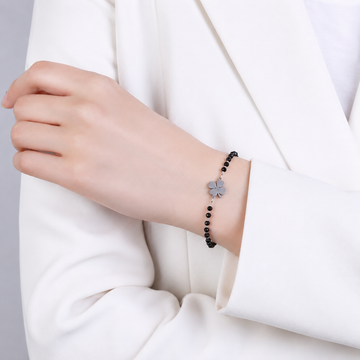 Faelya – Four Leaf Clover Charm Bracelet