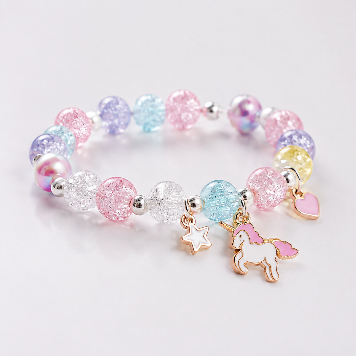 Dreamy - Pearl bracelet with unicorn charm