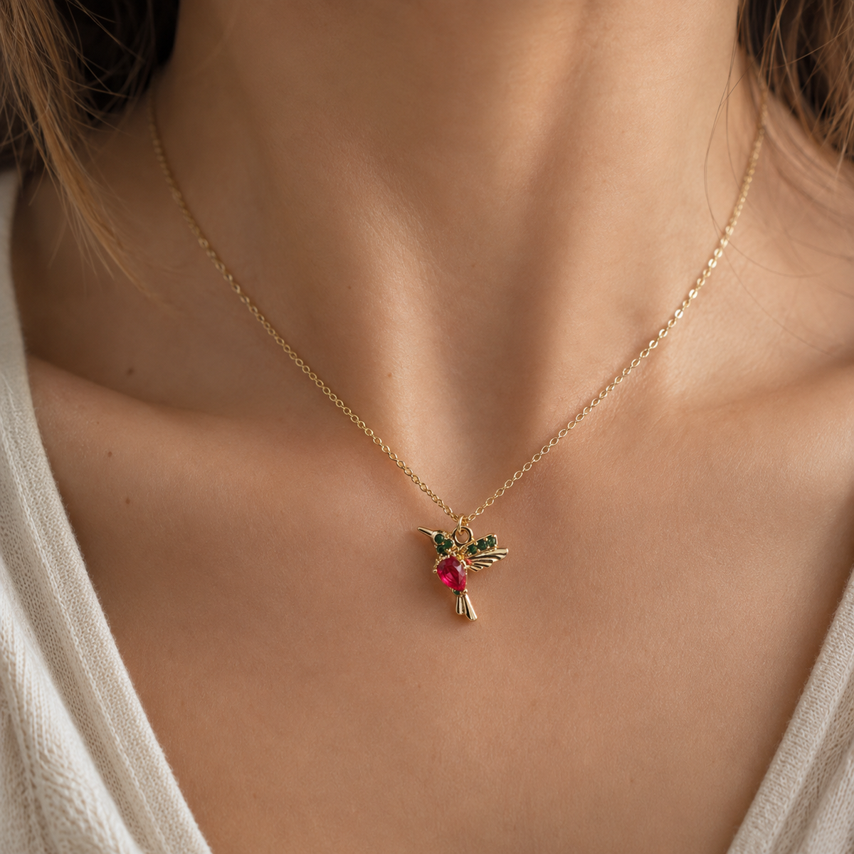 Jada – Hummingbird enamel and zirconia necklace