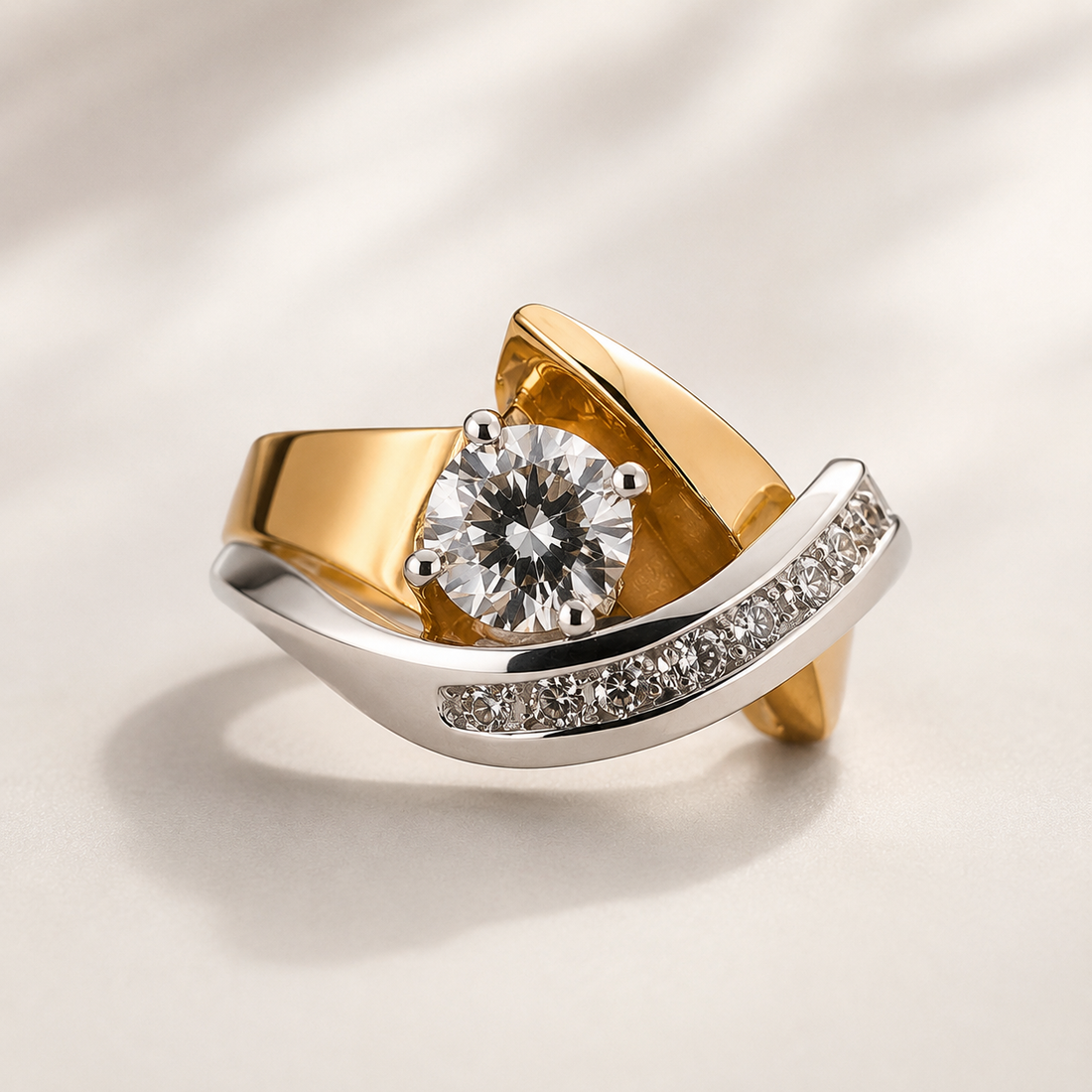 Sylira – Signature ring of irregular design