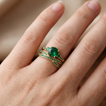 Ivy – Set of Rings with Green Crystals