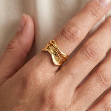 Charlie – Adjustable Sculptural Ring