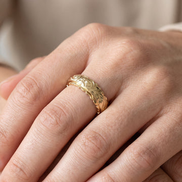 Floria – Vintage Flower Ring Golden