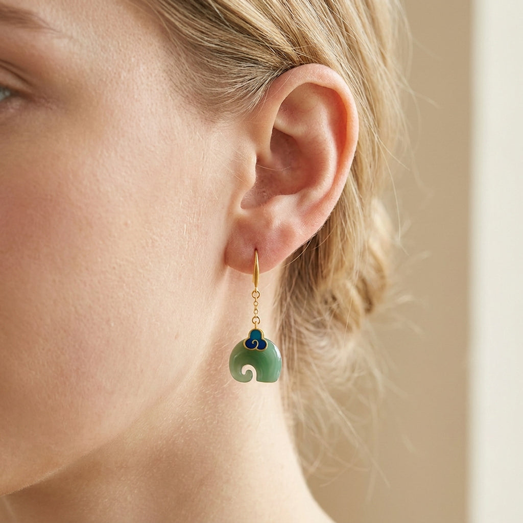 Elly – Elegant earrings with retro green element