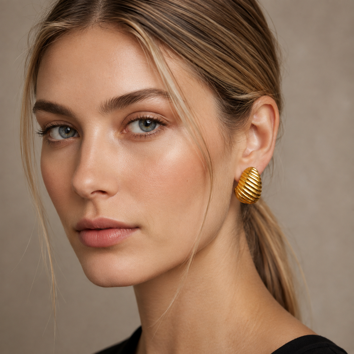 Alice – Elegant and Luminous Earrings