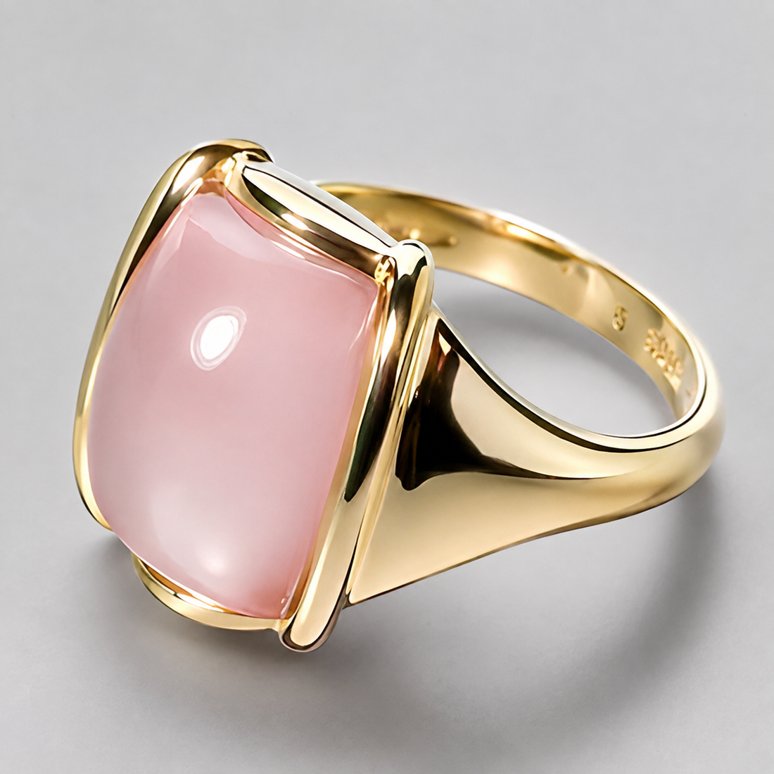 Sophia – vintage square rose gold ring