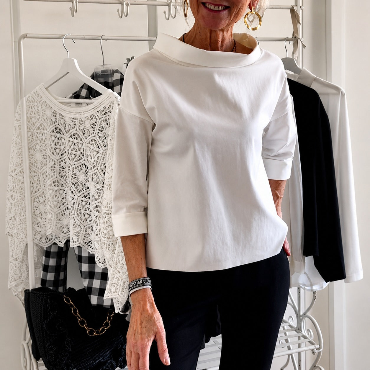 Sofia - Elegant, Loose-Fitting Top for Women