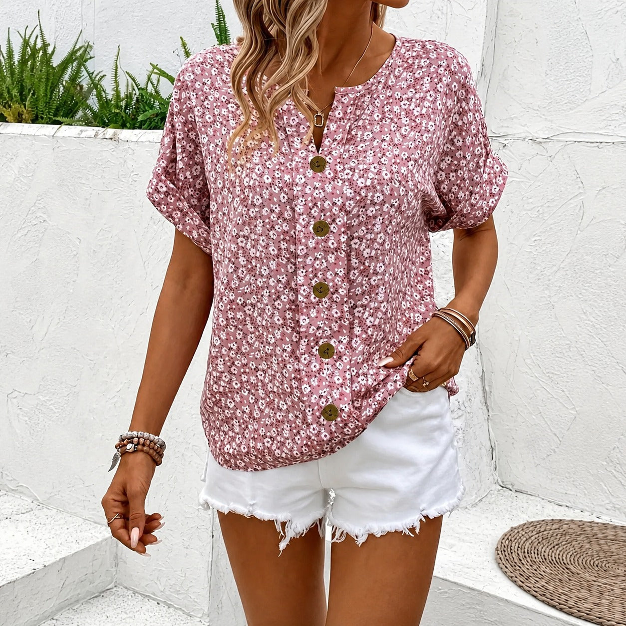 Lina - Summery Top with Floral Pattern and Feminine Touch