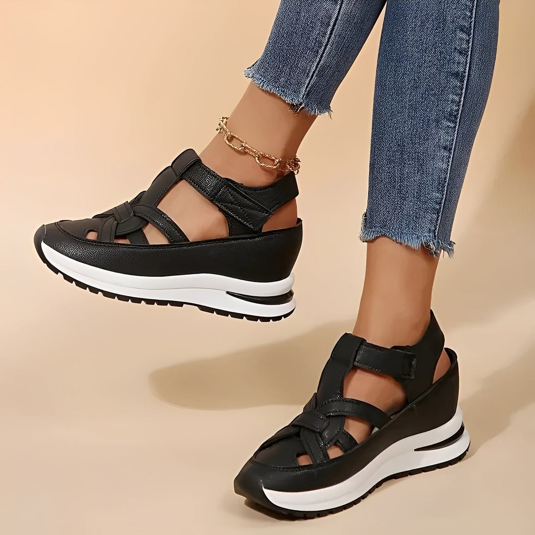 Zuzanna - Relaxed Wedge Platform Sandals