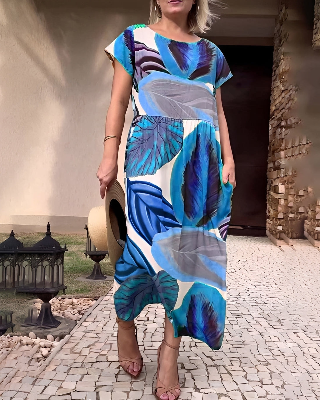 Sami - Fashionable Short Sleeve Slit Dress