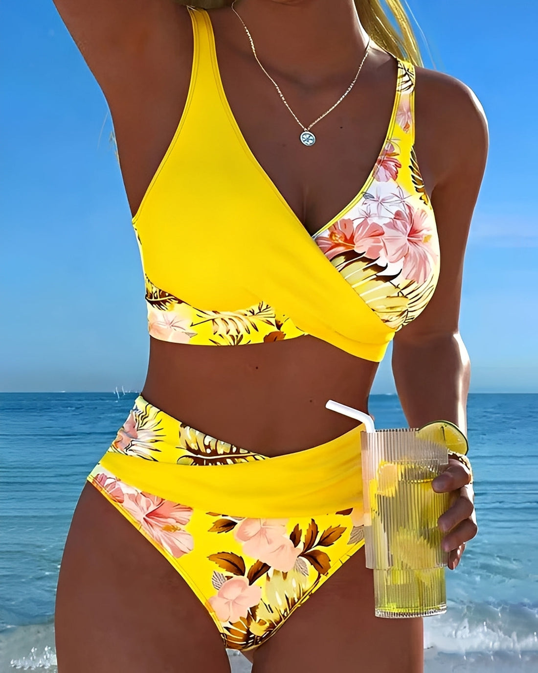 Eleri - Stylish Floral Bikini
