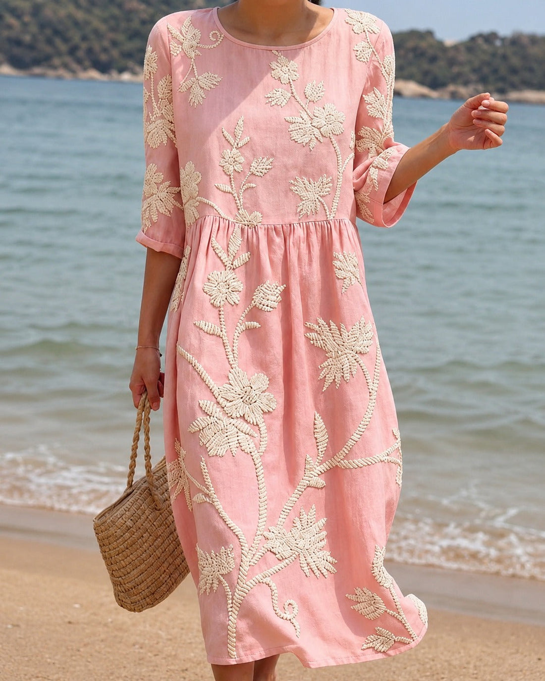 Teresa - Chic Embroidered Midi Dress