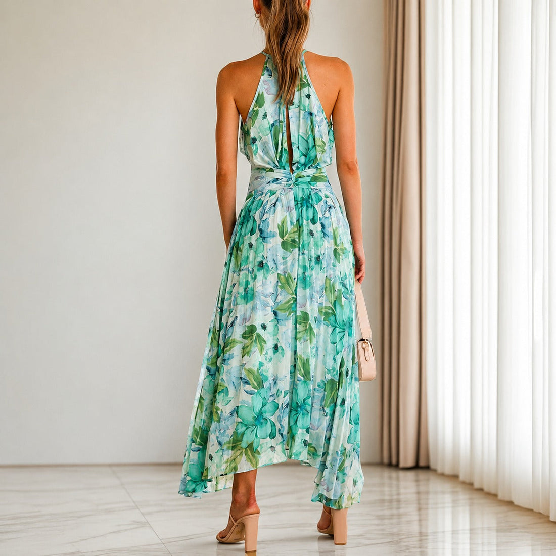 Emaan - Chic Floral Maxi Dress