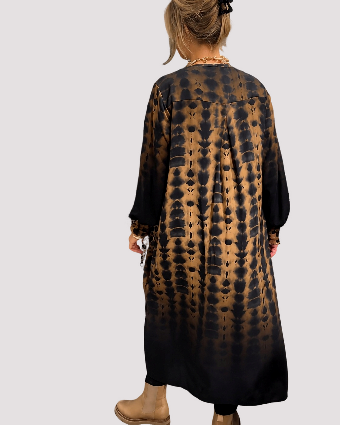 Susie - Chic Long-Sleeved Dress