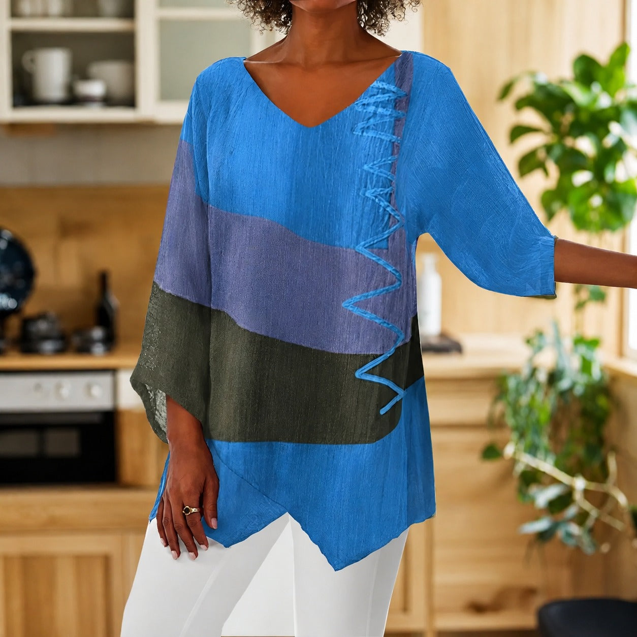 Eli - Colorful Blouse that Covers the Belly