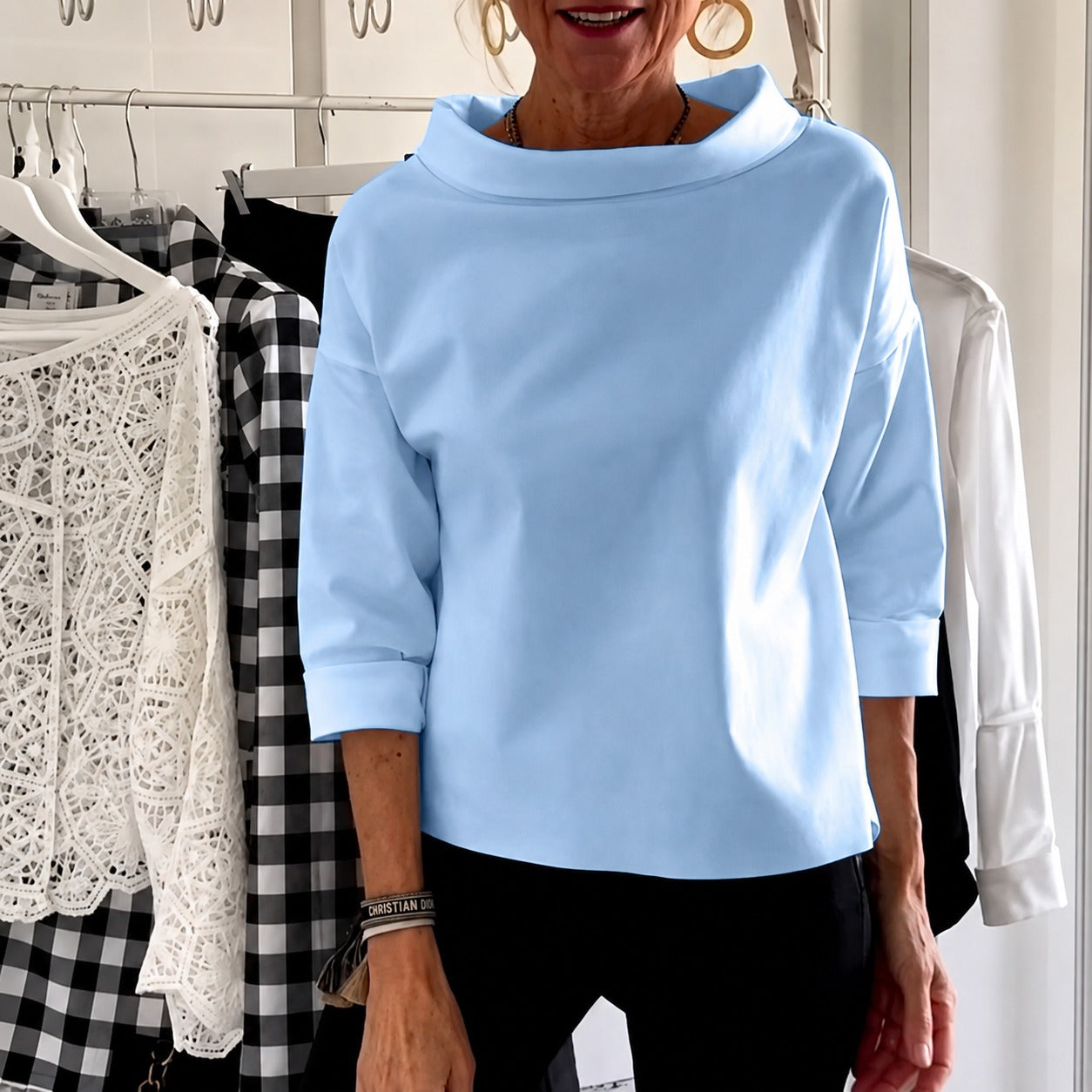 Sofia - Elegant, Loose-Fitting Top for Women