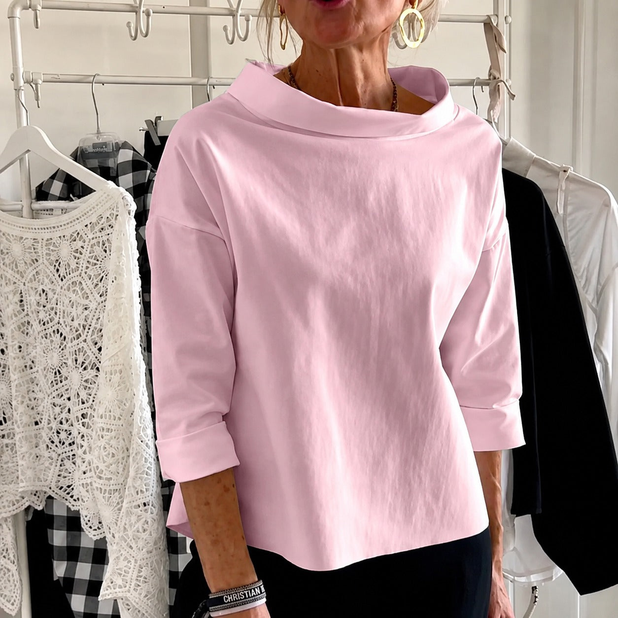 Sofia - Elegant, Loose-Fitting Top for Women