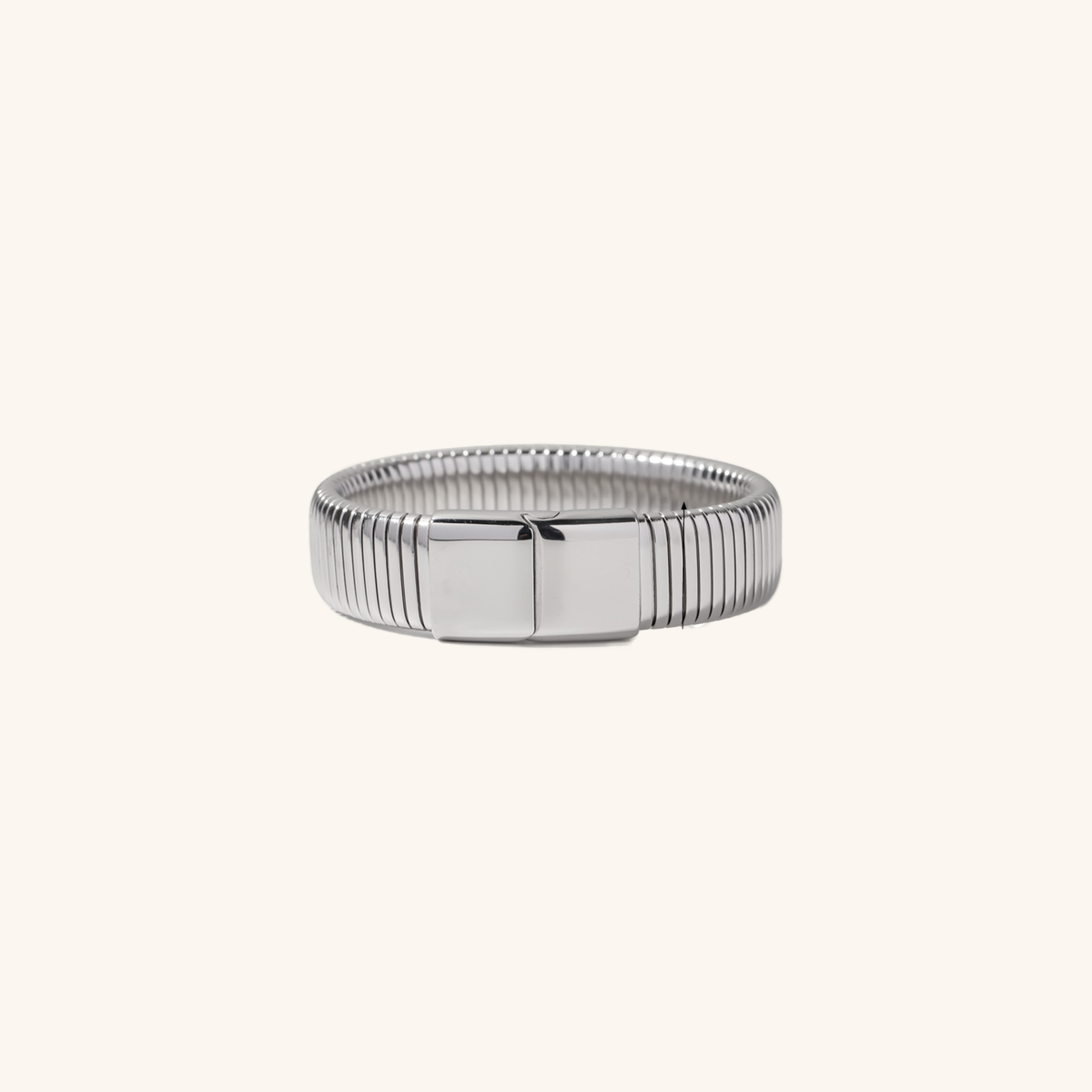 Celeste - Gold bracelet with vertical lines
