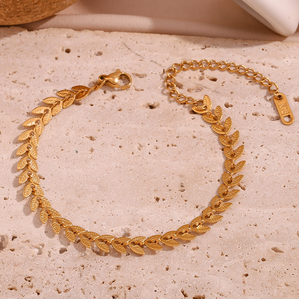 Sisi – Anklet with Golden Leaves