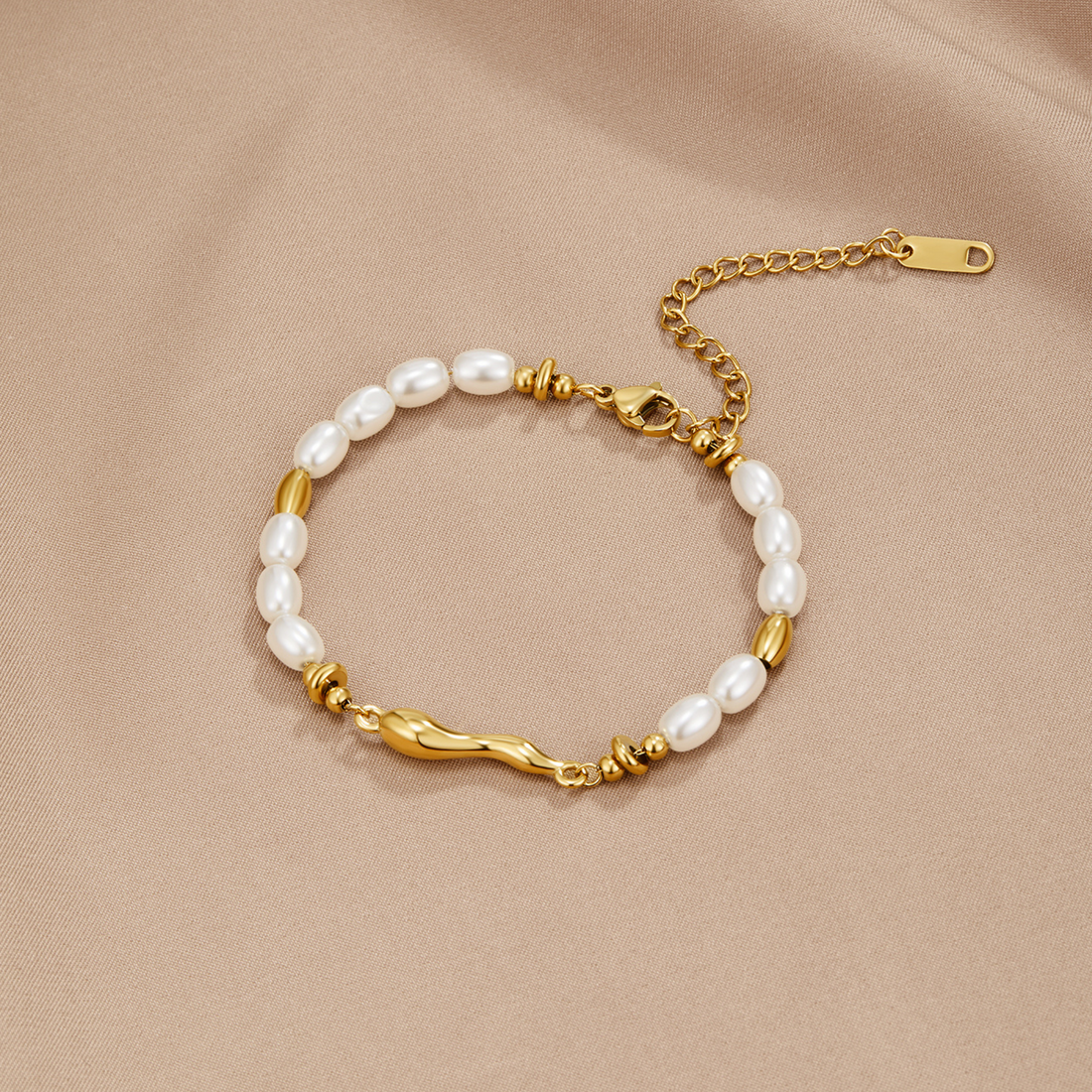 Lovina – Pearl Bracelet