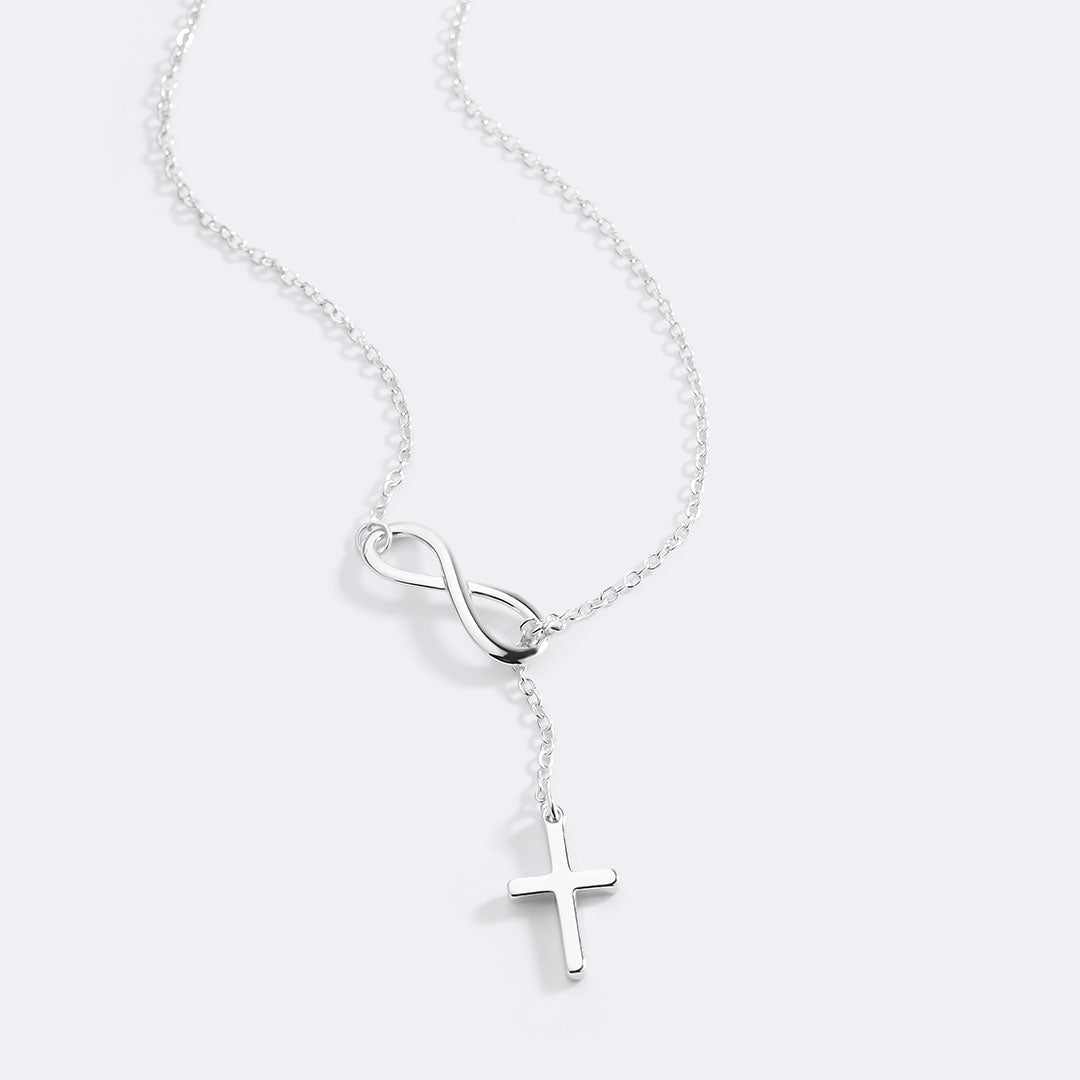Yuna – Necklace with infinite cross pendant