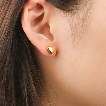 Mila – Heart earrings in gold