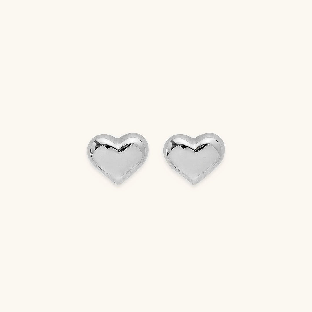 Mila – Heart earrings in gold