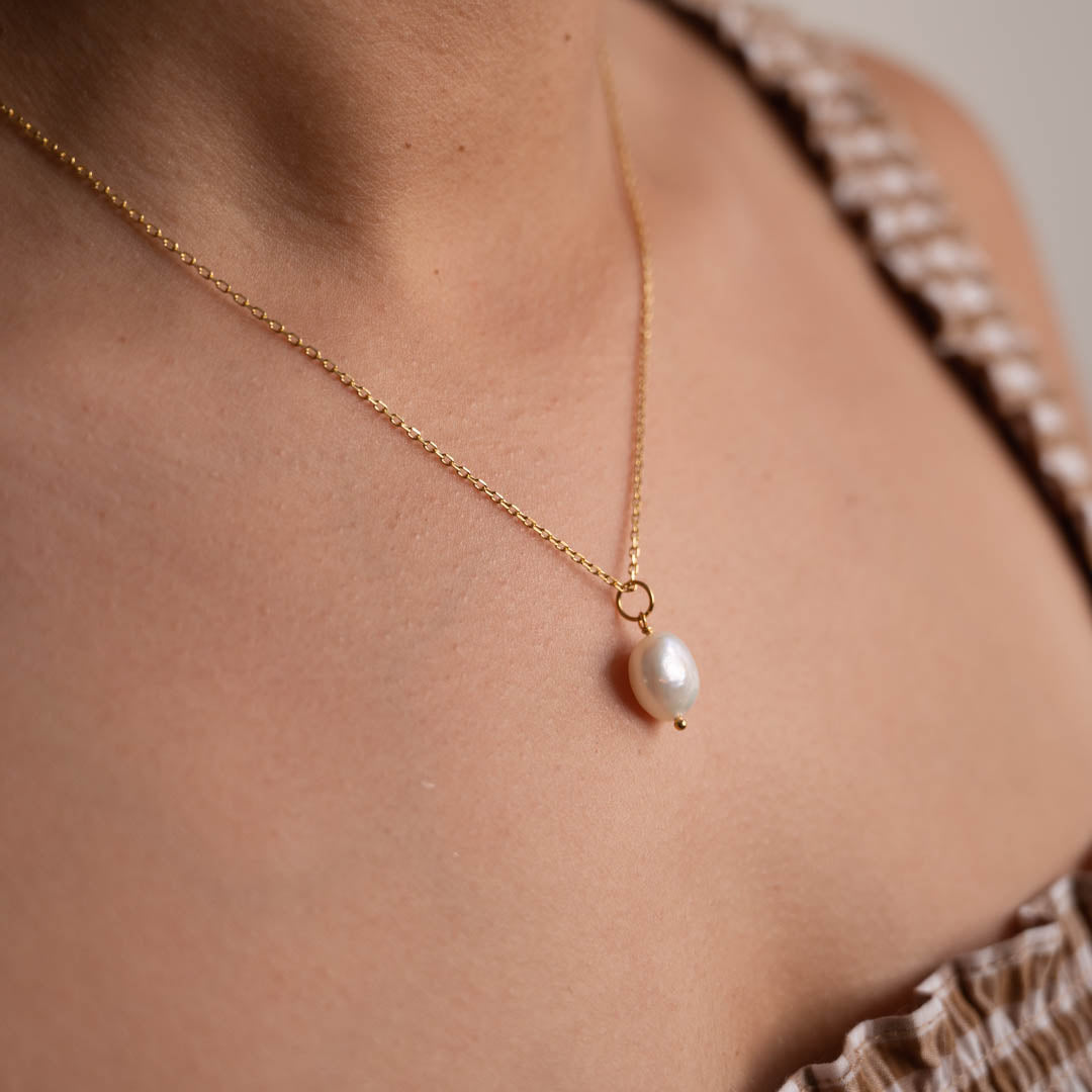 Golden Pearl Necklace - Bright Pearl Pendant