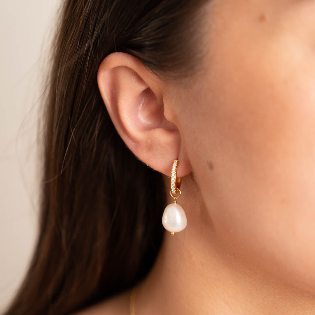 Wella – Elegant hoop earrings