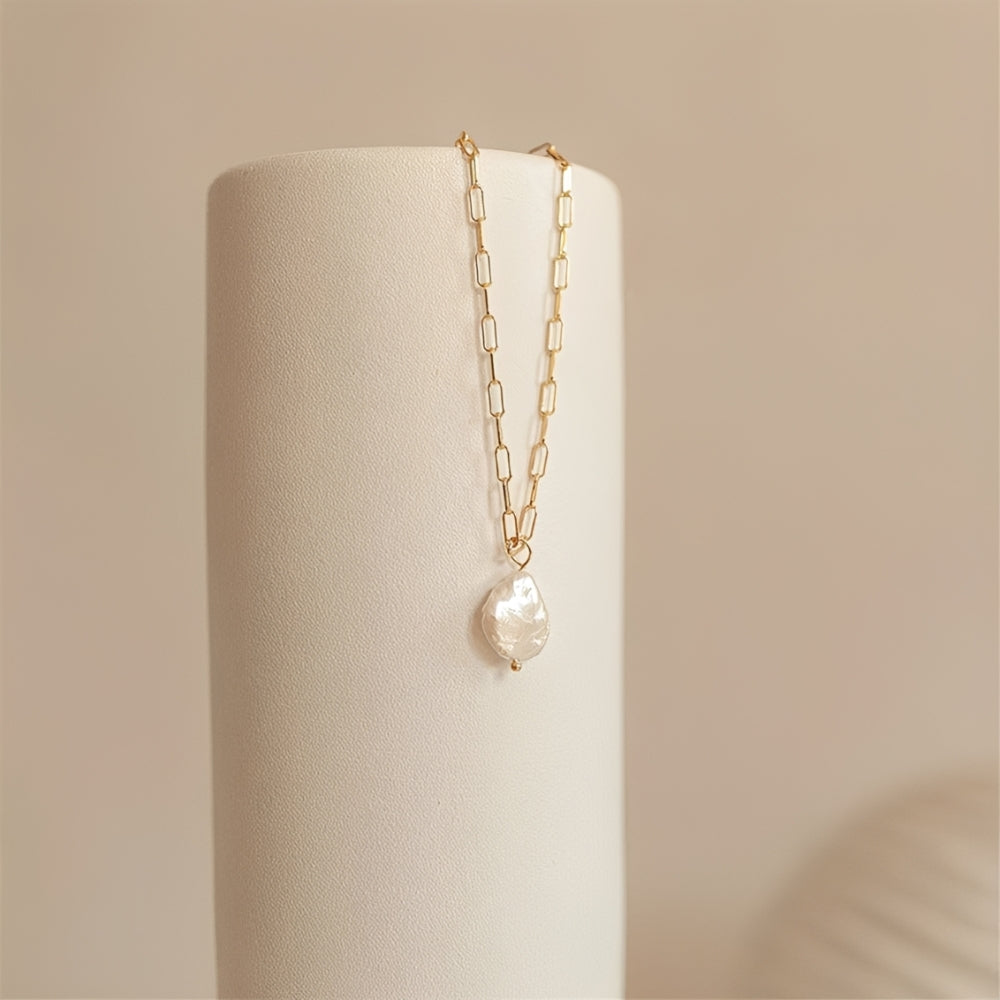 Angelika - Pearl Necklace
